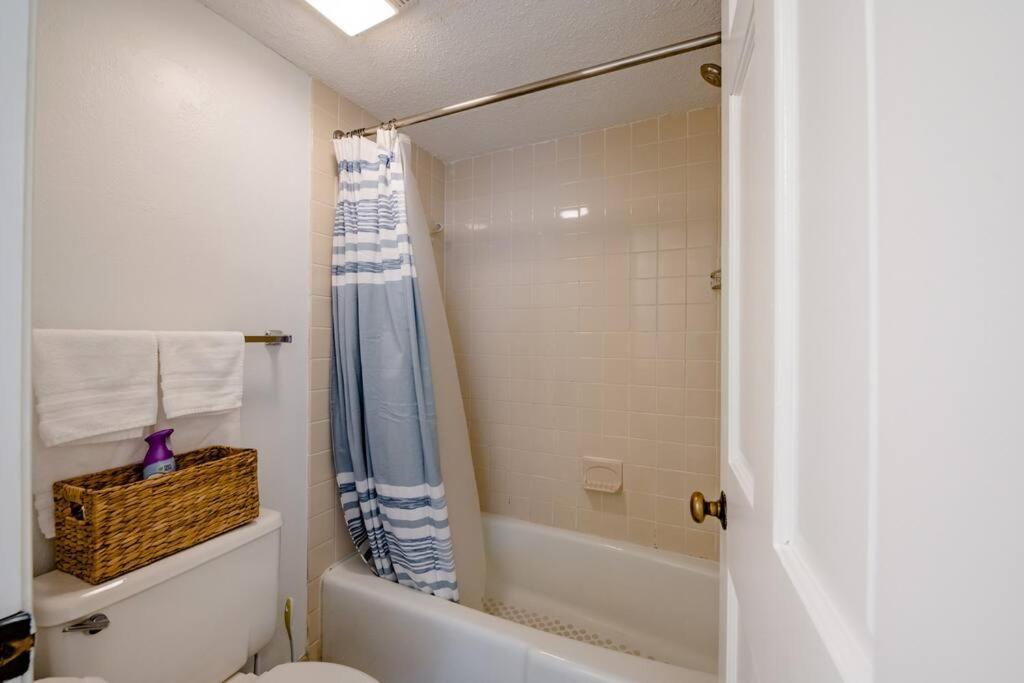 Royal Retreat-Amazing View-King Bed-1 Bedroom-Full Kitchen-Free Parking-Self Check-In Μιρτλ Μπιτς Εξωτερικό φωτογραφία
