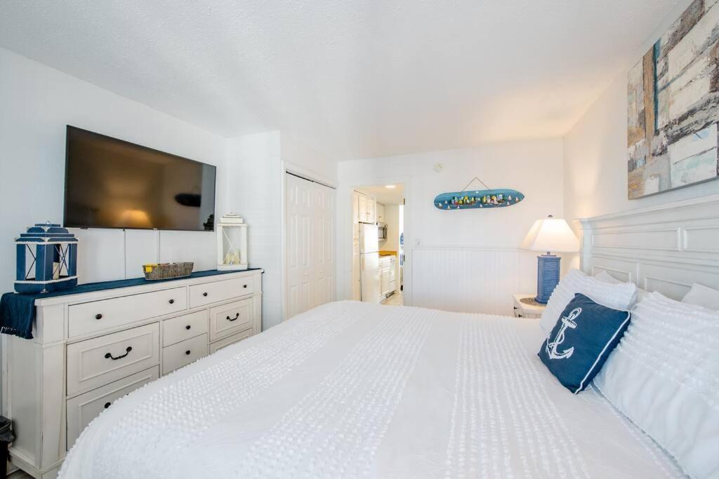 Royal Retreat-Amazing View-King Bed-1 Bedroom-Full Kitchen-Free Parking-Self Check-In Μιρτλ Μπιτς Εξωτερικό φωτογραφία